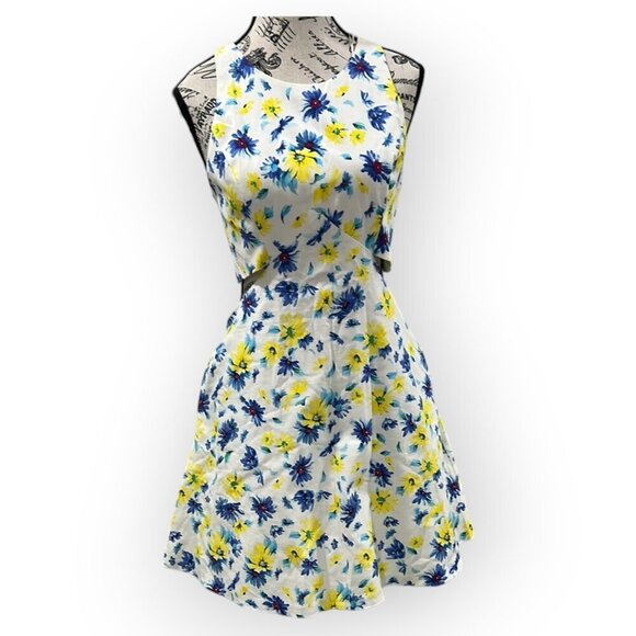 Zara Trafaluc Floral Mini Dress Small White Blue Cut Out - Picture 6 of 13